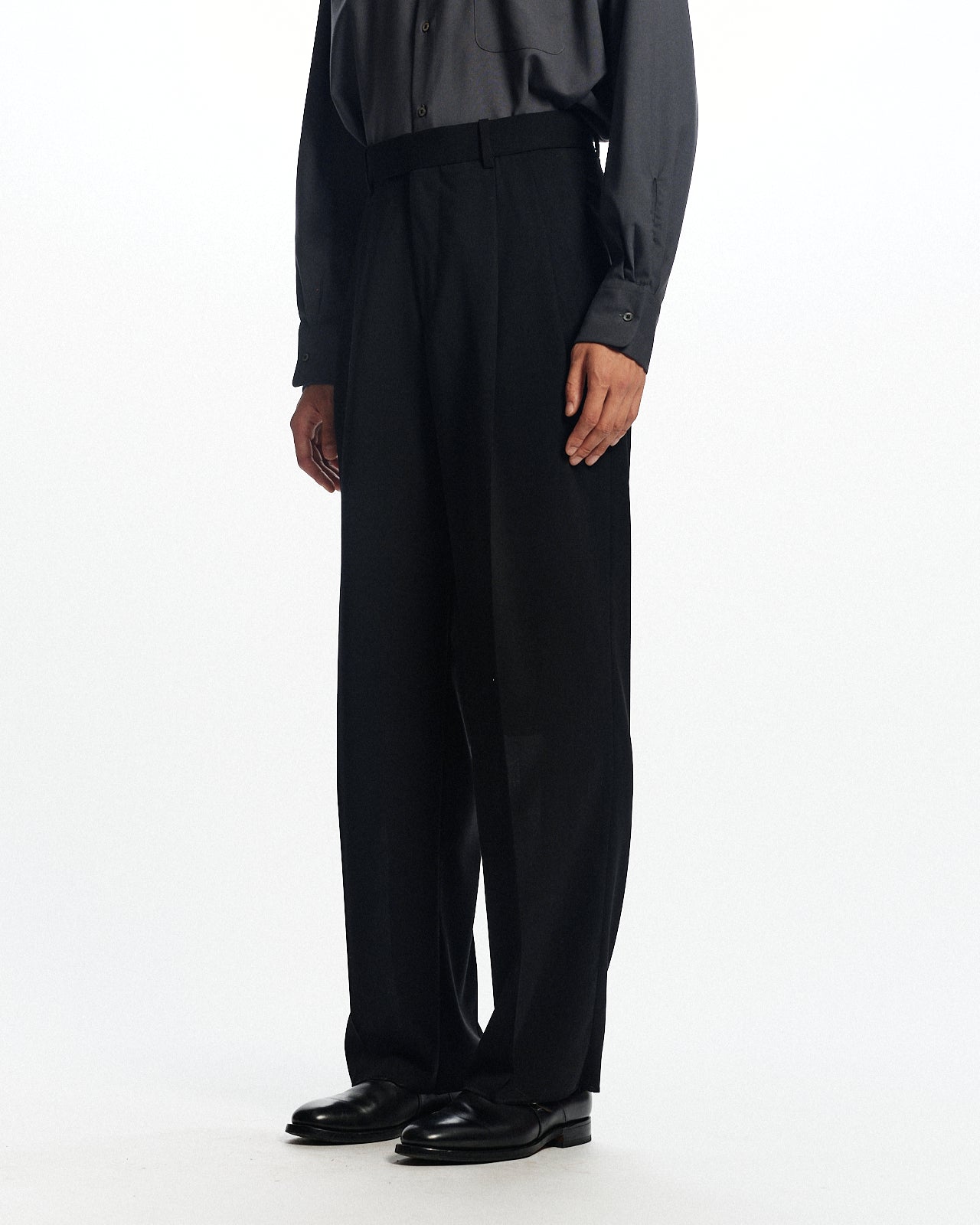 オーガニックウールライトサージ / ダブルプリーテッドトラウザーズ, Black