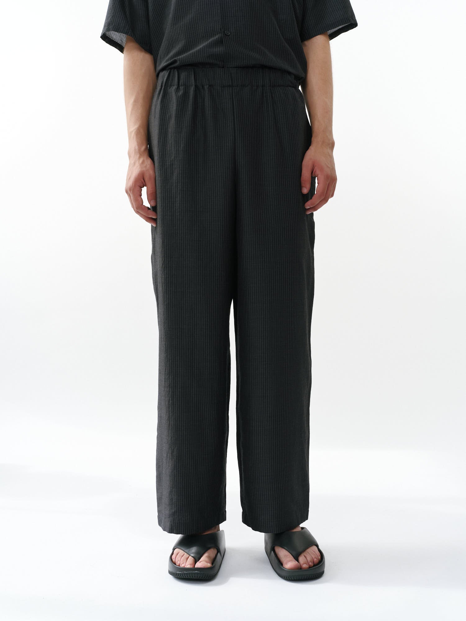 ウールシルクフェザークロス / ワイドシリンダーフィットイージーパンツ, Top Charcoal Stripe