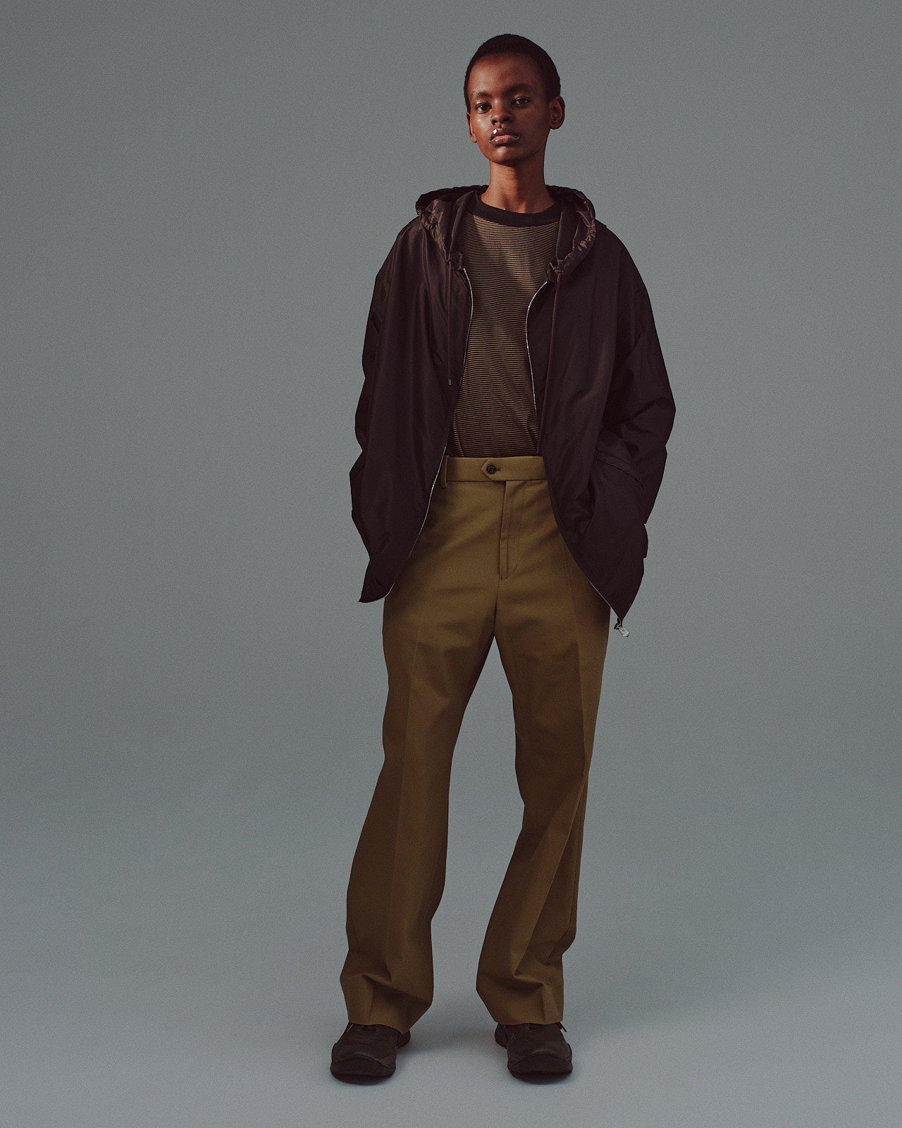 オーガニックコットンサバイバルクロス / フラットフロントフレアトラウザーズ, Beige