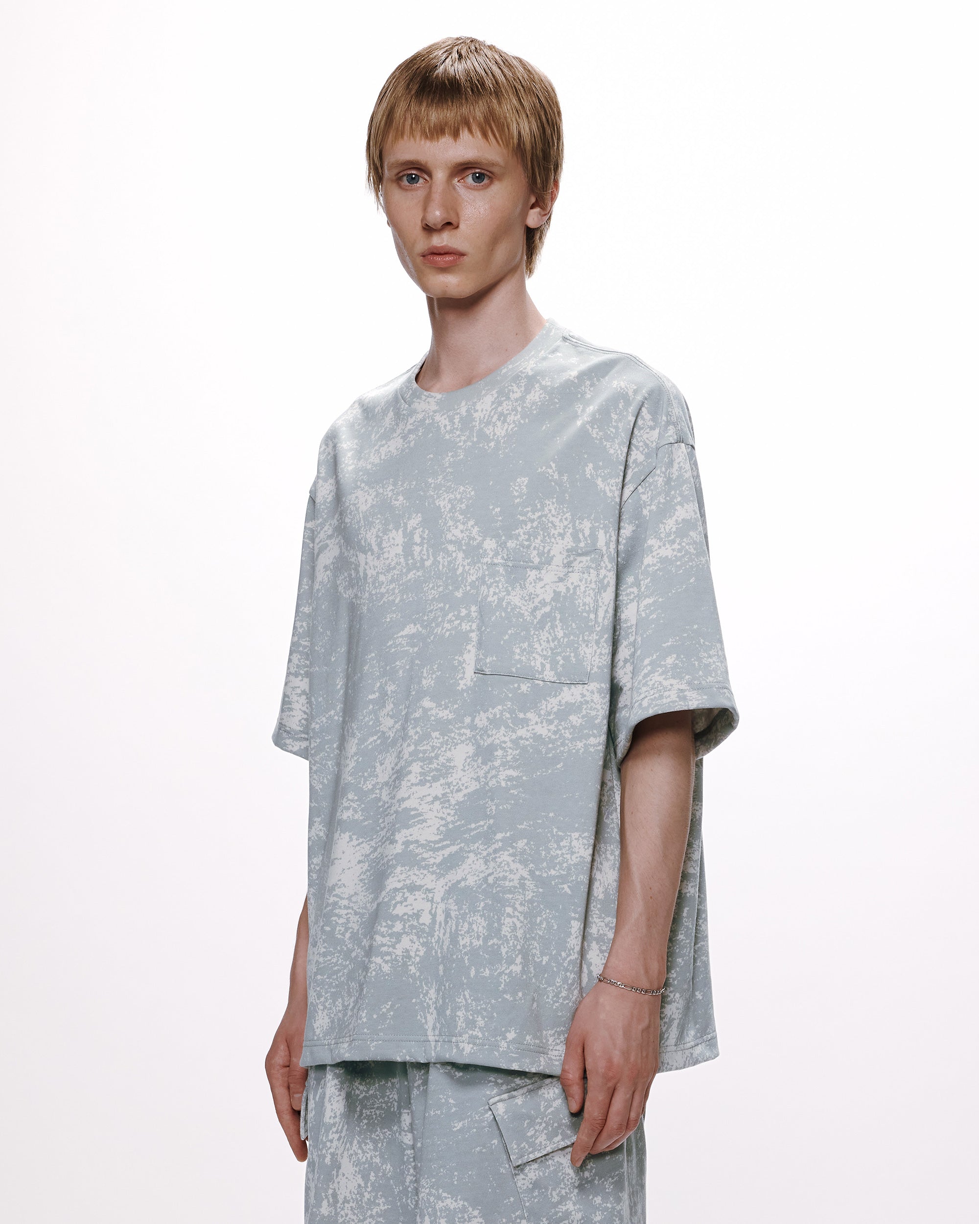 リサイクルスビンオーガニックコットン度詰め天竺 / ルーズフィットポケットTEE, White Camo