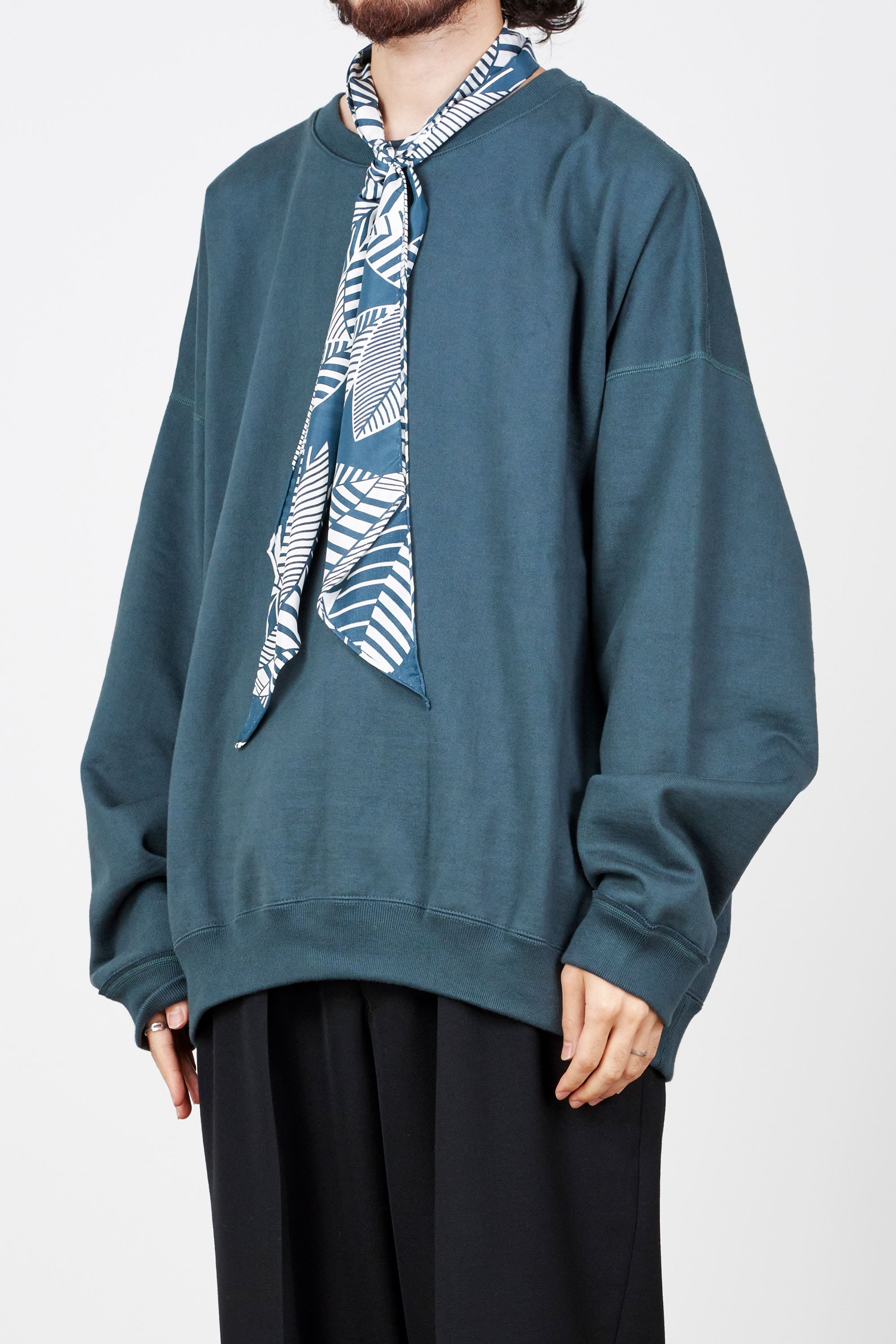 ブラタク・シルク ナローショートスカーフ, Leaf Bluegray